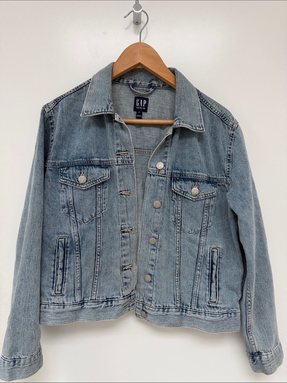 GAP Light Blue Denim Jean Jacket - Women's